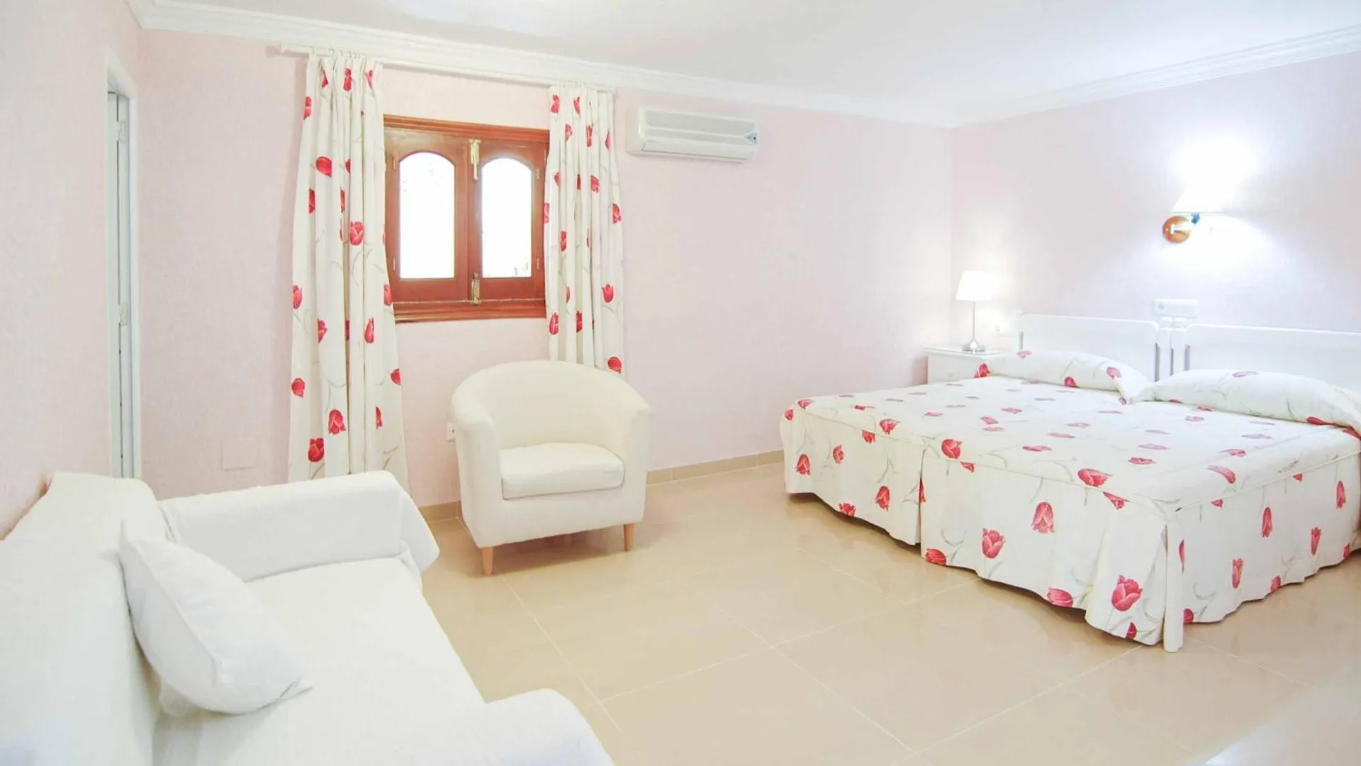 Villa Nerja Angeles 0*,  Spain